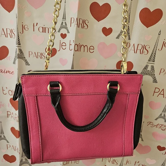 Betsey Johnson Quilted Handbag/Crossbody - Picture 4 of 5